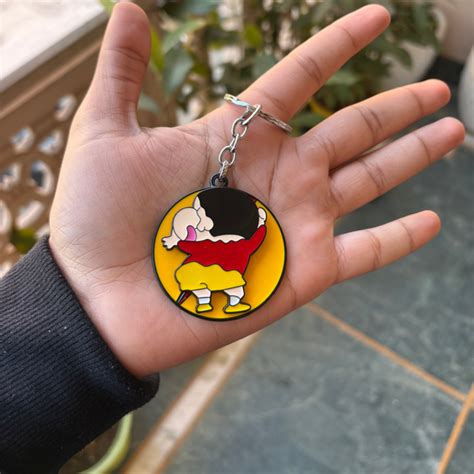 Shinchan spinning keychain – HINOKAMI STORE INDIA