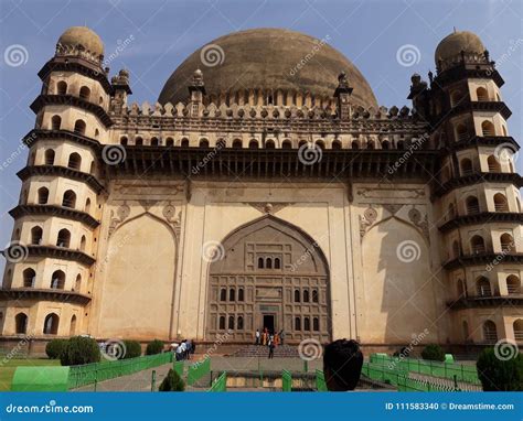 Gol Gumbaz , Bijapur , Karnataka . Editorial Image - Image of built, karnataka: 111583340