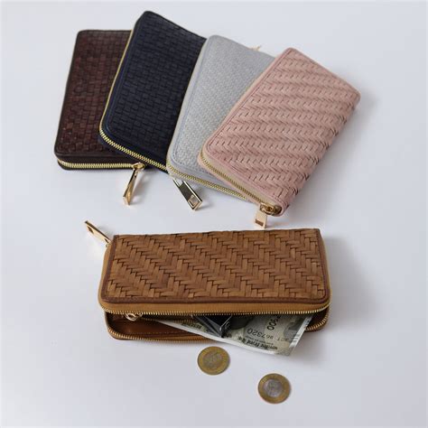 Calonge - Handwoven Moulinet Leather Shoulder Bag - Women