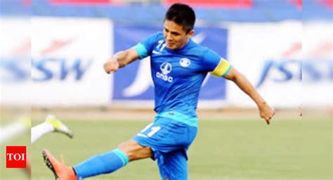 Indian football team go down to Palestine | Football News - Times of India