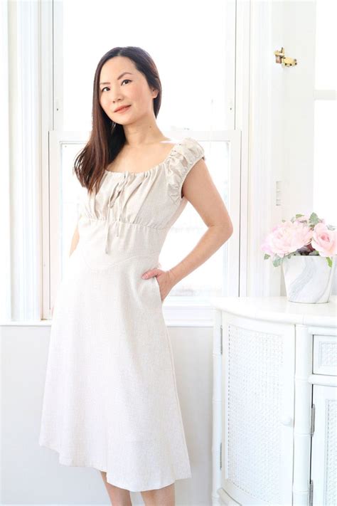 I’m 5’2″, these are the 10 Best Casual Dress Styles for Petite Women