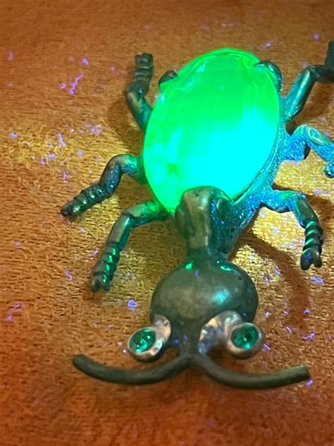 Uranium Rare Vintage Pin Shaped Like A Bug Glow Rare … - Gem