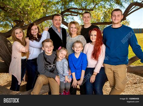 Portrait Large Family Image & Photo (Free Trial) | Bigstock