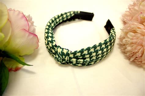 HOUNDSTOOTH PRINT NEON