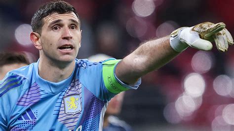 Emi Martinez transfer hint? Aston Villa line up deal for Brest ...