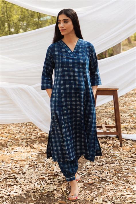 Maira V Neck Indigo A Line Kurta with Harem Pant – Mera Rang