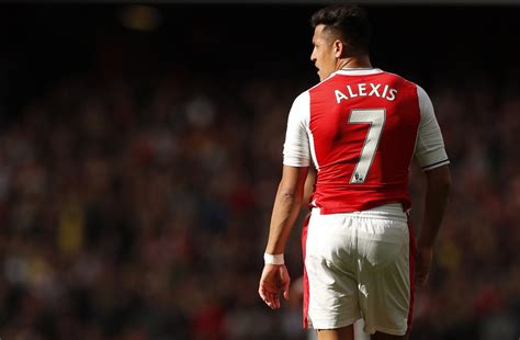 Arsene Wenger leaves Arsenal fans puzzled after latest Alexis Sanchez ...