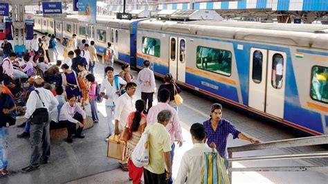 Mumbai: Software Engineer Arrested For Using Fake Pass On AC Local Train