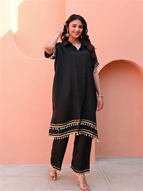 Explore Stylish Kurta Sets - Buy Online at Bunaai