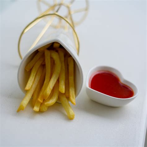 Kitchen Decor Items | Home Decor Items for Kitchen | Whites & Pastels