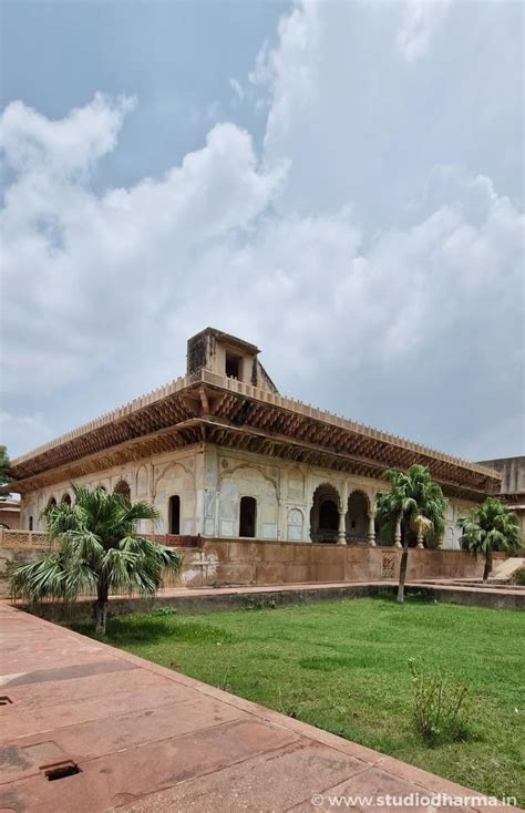 Suraj Bhavan, Deeg – A Marble Jewel of Jat Architecture. - Studio Dharma