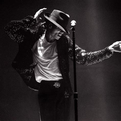 Michael Jackson Dancing BET Awards Becomes Official Michael Jackson