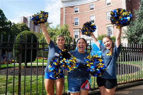 Simmons Welcomes the Class of 2029 and New Graduate Cohorts | Simmons ...