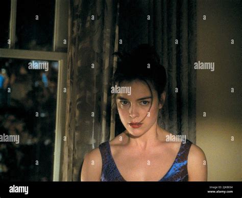 Olivia Williams Film: The Sixth Sense (USA 1999) Characters: Anna Crowe ...