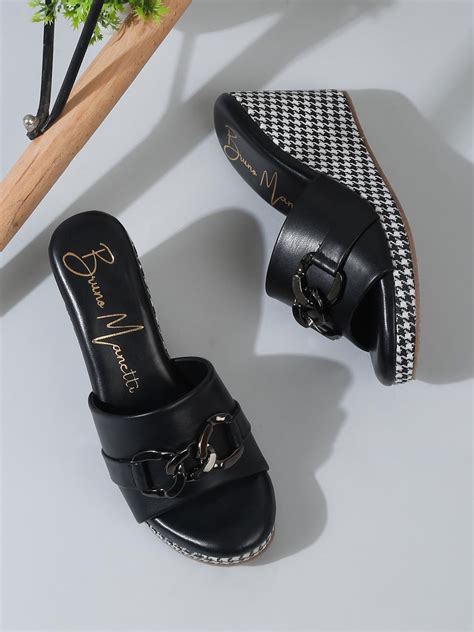 New Arrivals – Bruno Manetti