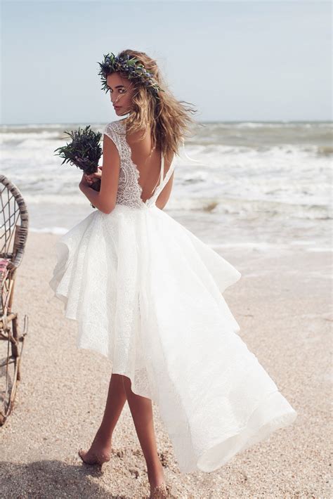 10 Best 2017 Beach Wedding Dresses I have Seen | Weddingbee Photo Gallery