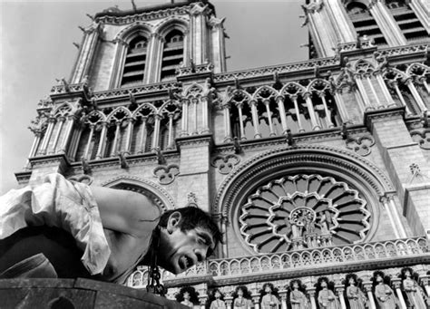 《巴黎圣母院》全集-高清电影完整版-在线观看