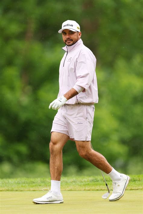 Pin by Justin Barfield on Sport | Mens golf outfit, Mens golf fashion ...