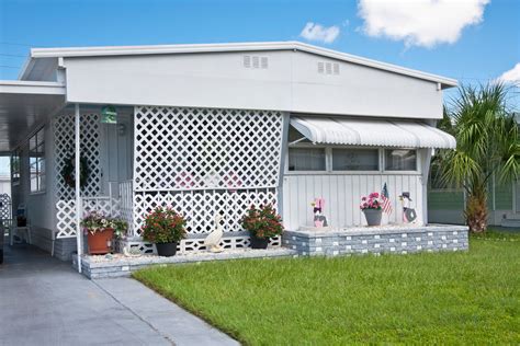 What Size are Mobile Home Exterior Doors?