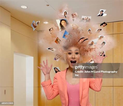 Exploding Woman Body 的图像结果