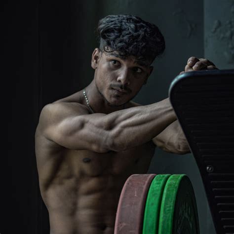 Creatine Monohydrate vs Micronized difference: Which Is Better ...