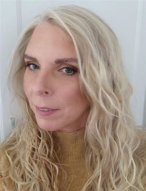 Anastasia Beverly Hills Brow Freeze | lyko.com
