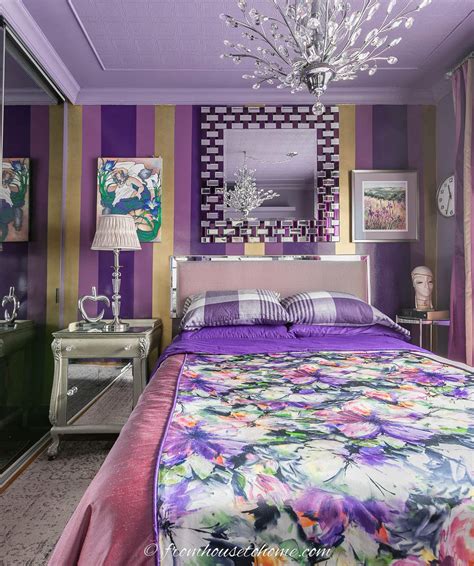 8 Beautiful Purple And Gold Bedroom Color Schemes - HOMYSTYLE
