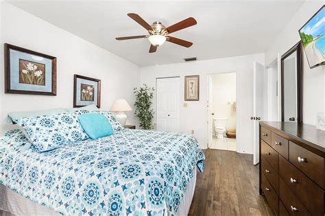 9270 Lake Park Dr 204, Fort Myers, FL 33919 | VisualPRO Photography