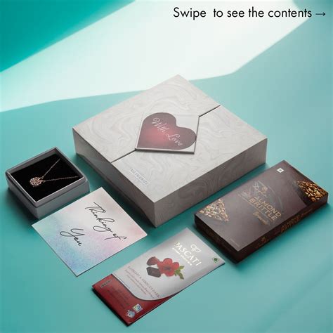 Gifting Hampers for Men and Women - Mesmerize India