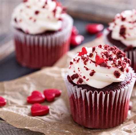 do it yourself divas: 15 Red Football Game Party Food Ideas