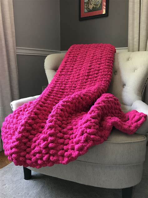 Chunky Knit Blanket | Hot Pink Throw | Pink throw blanket, Chunky knit ...