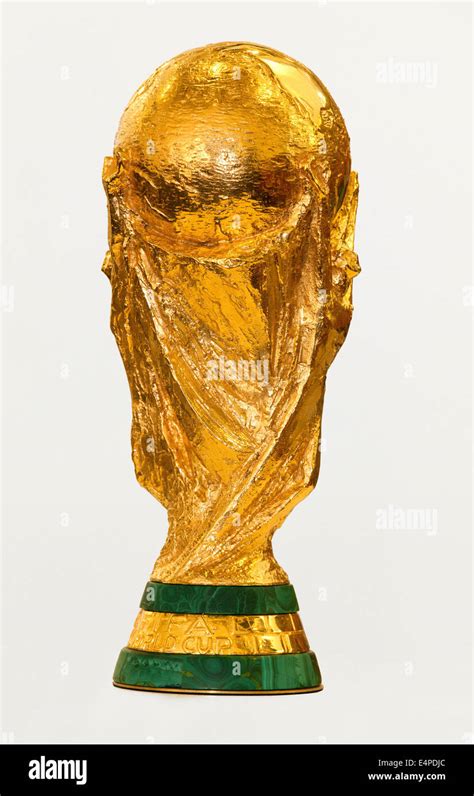 World Cup Trophy 的图像结果