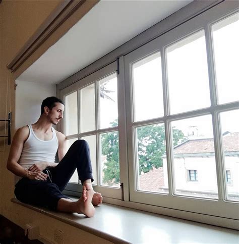 Erik Joel Rodríguez's feet