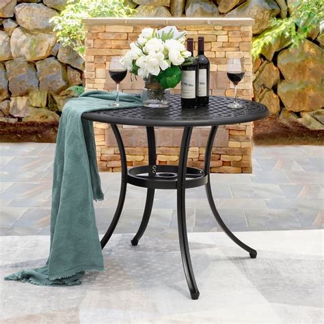 Round on sale garden table