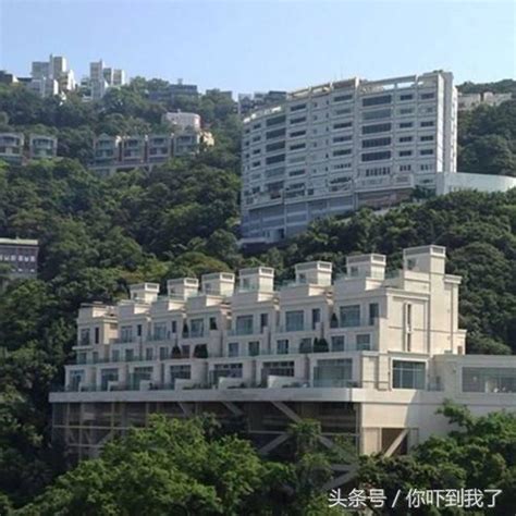 香港住房公寓楼区运输天空土地城市铁路火车财产民众蓝色家庭高清图片下载-正版图片320248887-摄图网