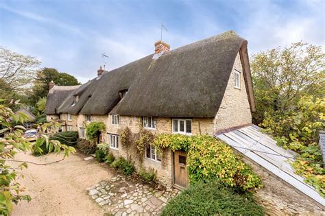 25 Lovely English Thatched Roof Cottages | I Heart Britain