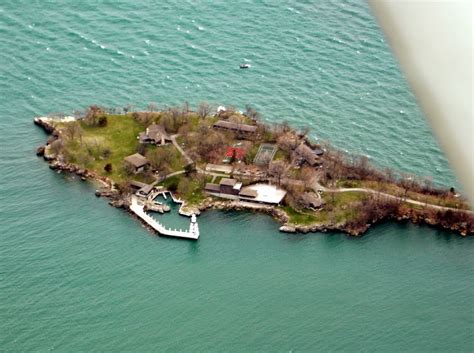 Lagniappe's Lair: Lake Erie oddities: Rattlesnake Island