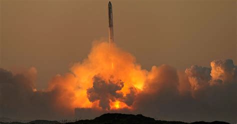 Rocketship Exploding 的图像结果