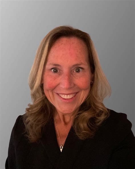 Lisa McMahon, FP-BC – Family Practice | Drs. Shanahan & Ferguson