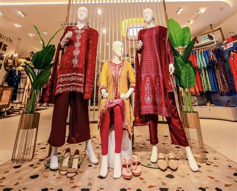 Aditya Birla Fashion and Retail Limited acquisition of TCNS Clothing ...