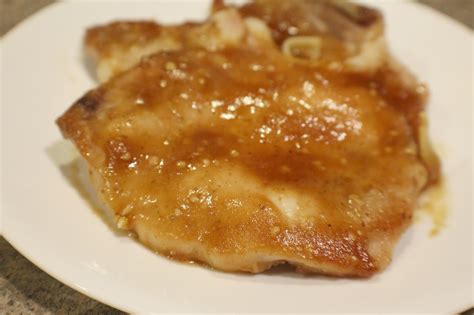 Snappily Ever After: Applesauce Glazed Pork Chops