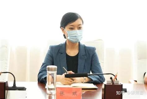32岁清华女教授获奖百万走红后回应：人生第一次因颜值受到关注！ - 知乎
