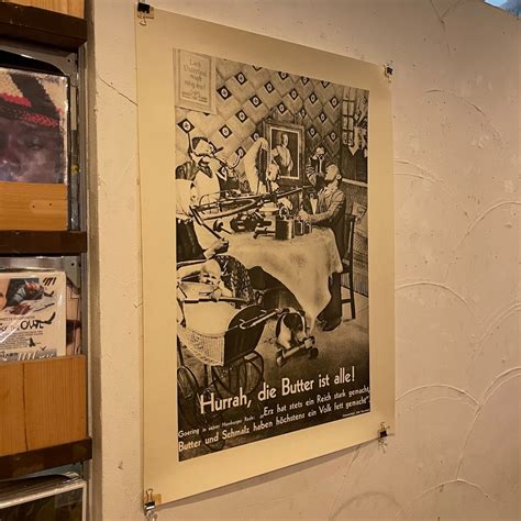ジョン・ハートフィールド フォトモンタージュポスター #24 "Hurrah, die Butter ist alle!" John ...