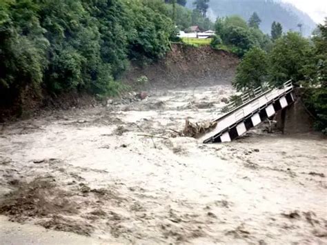 Doru Verinag bridge collapses - Floods create havoc in Kashmir Valley ...