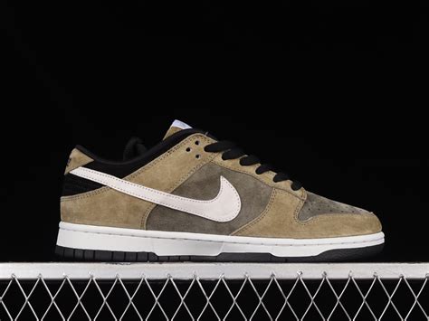 WTVUA x Nike SB Dunk Low Army Green Black White WT1233-033 - NIke Dunk ...
