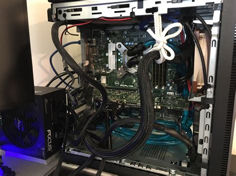 Alienware R8 with External GPU Cooling 的图像结果