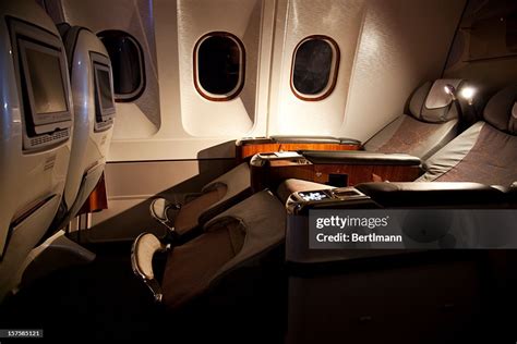 Business Class Plane Seats 的图像结果