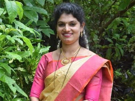 Nursery Rhymes in English: Children Video Song in English 'Letter V ...