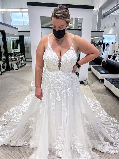 Martina Liana 1137 New Wedding Dress Save 34% - Stillwhite