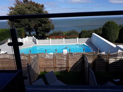 LUCCOMBE HALL HOTEL (Shanklin, Isle of Wight) - Hotel Reviews, Photos ...